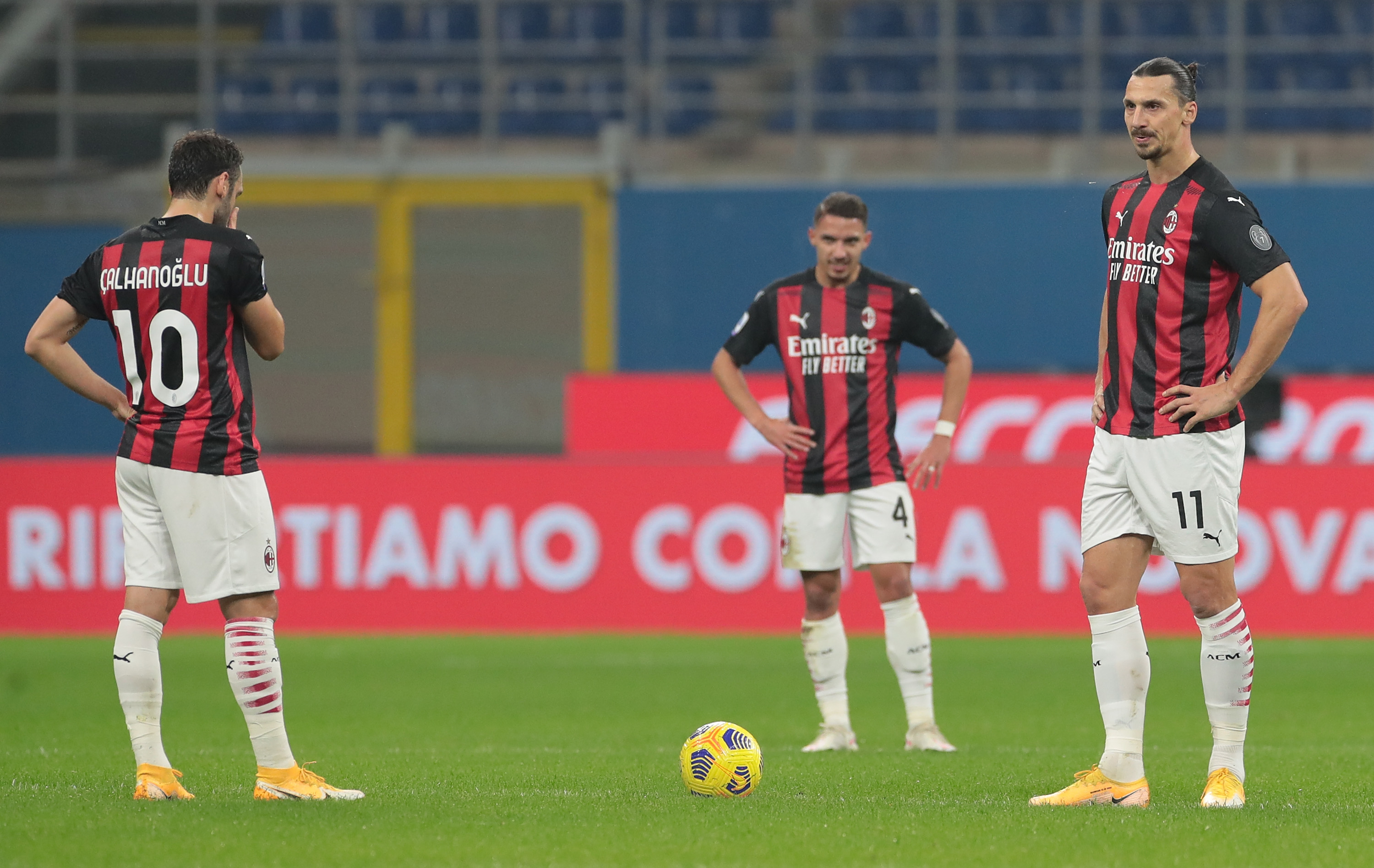 AC Milan - Verona 2-2. Ibrahimovic, penalty ratat și gol decisiv! Ce a promis după meci: ”Pe următorul i-l las lui Kessie”