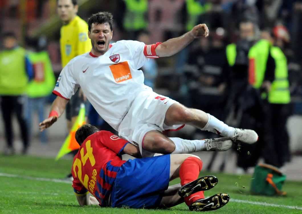 FOTBAL:STEAUA BUCURESTI-DINAMO BUCURESTI 1-1,LIGA 1 (8.05.2009)