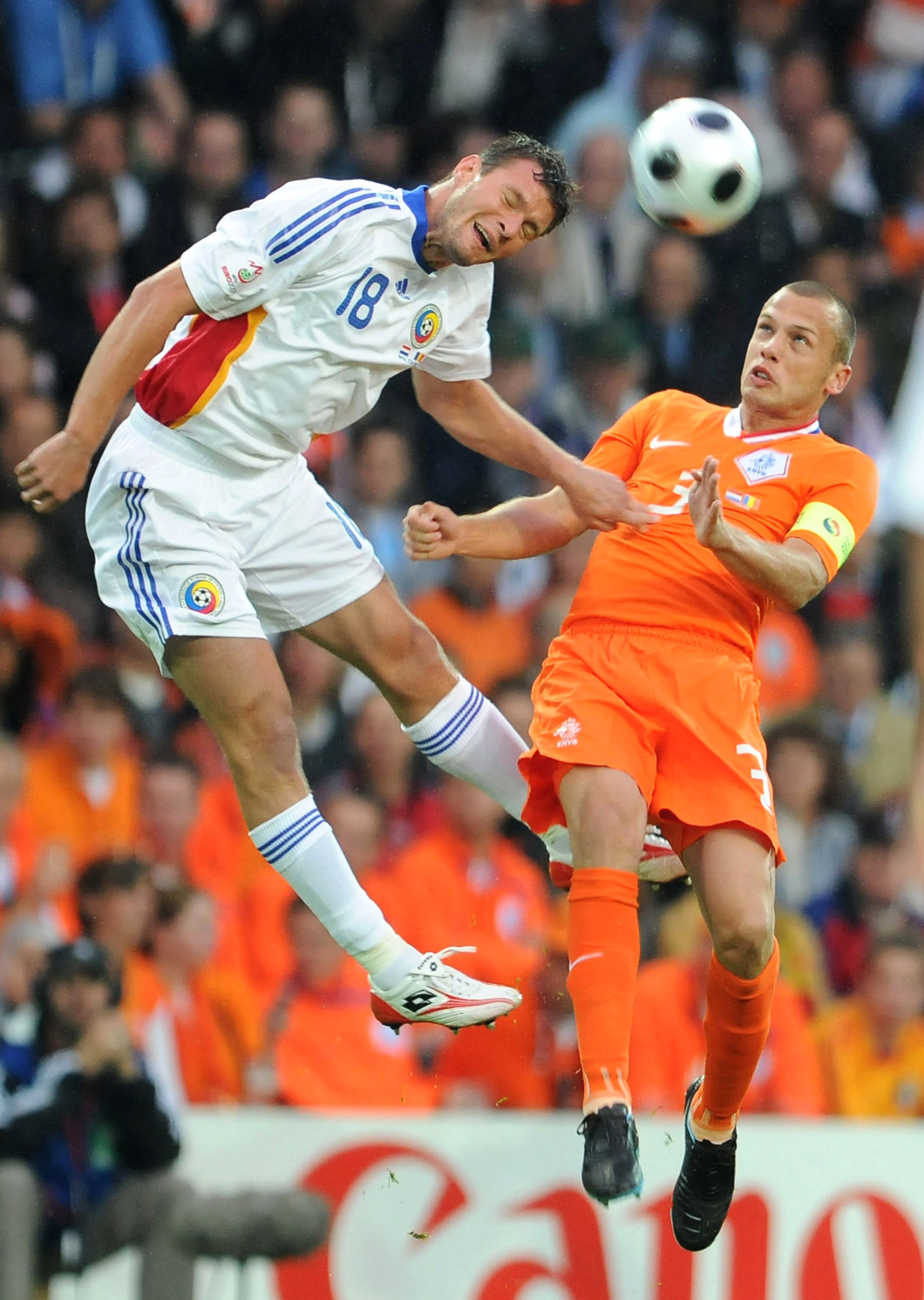 1.FOTBAL:ROMANIA-OLANDA 0-2,EURO 2008 (17.06.2008)