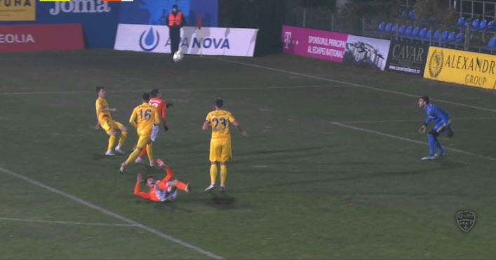 LIGA 2, etapa 12 | Petrolul - Aerostar Bacău 0-0, ACUM, pe Digi Sport 1. Gol anulat al moldovenilor