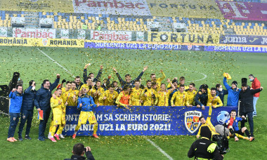 Bucuria jucătorilor României U21, după obținerea calificării la Euro / Foto: Sport Pictures