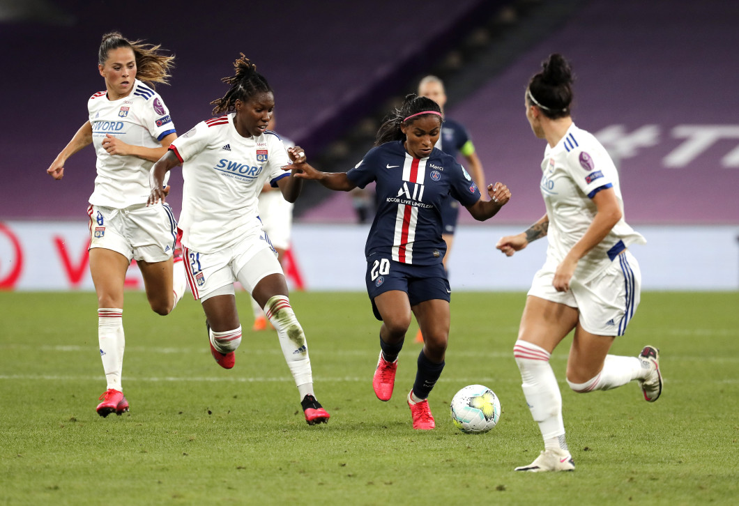 Paris Saint-Germain v Olympique Lyonnais - UEFA Women's Champions League Semi Final