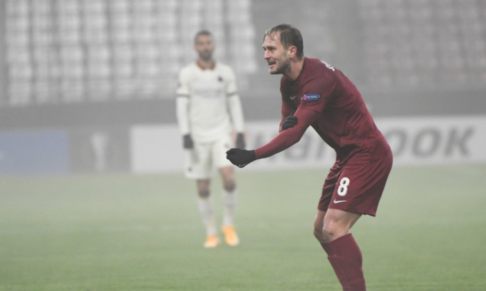 Damjan Djokovic, mijlocașul lui CFR Cluj, în partida cu AS Roma / Foto: Sport Pictures