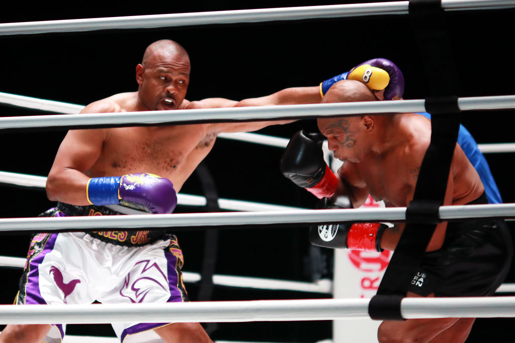 Imagini memorabile cu Mike Tyson în ring, la 54 de ani! Final surprinzător în lupta cu Roy Jones Jr