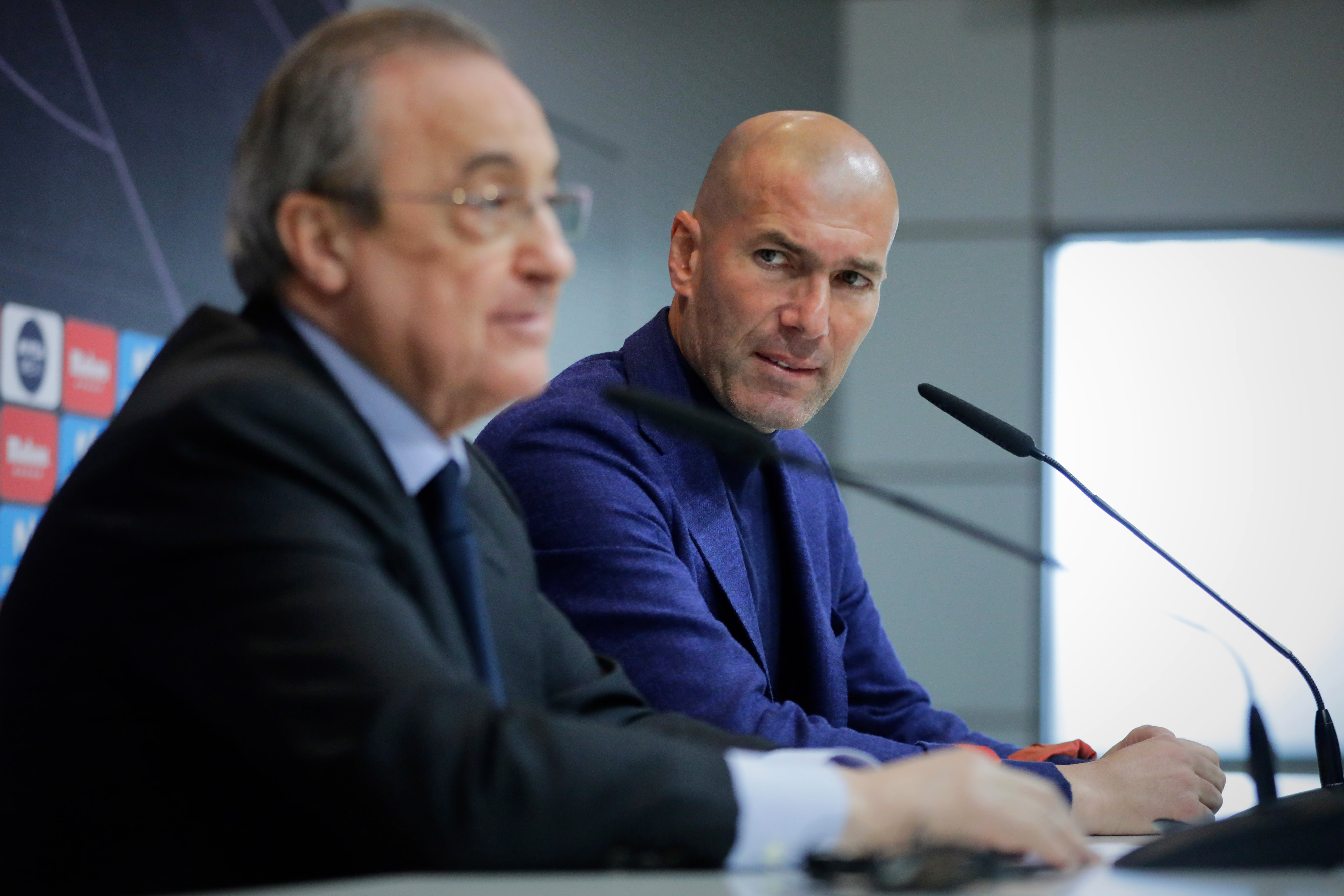Zidane: "Am stat închis două săptămâni şi mă învârteam ca un leu în cuşcă. Eram nerăbdător să ies şi să spun asta!"