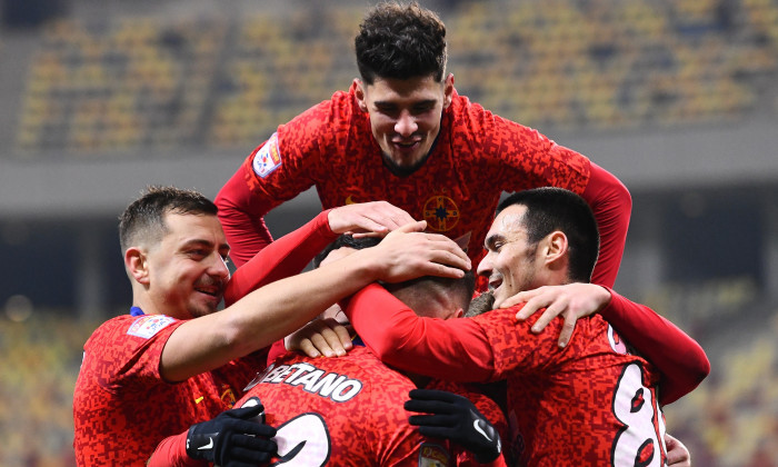 FOTBAL:FCSB-UTA ARAD, LIGA 1 CASA PARIURILOR (5.12.2020)