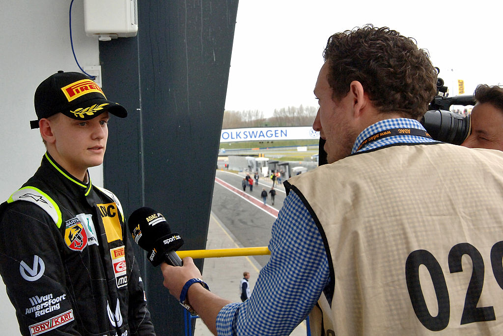 Ascensiunea fulminantă a lui Mick Schumacher, fiul lui Michael Schumacher, care din Formula 4 a ajuns în Formula 1