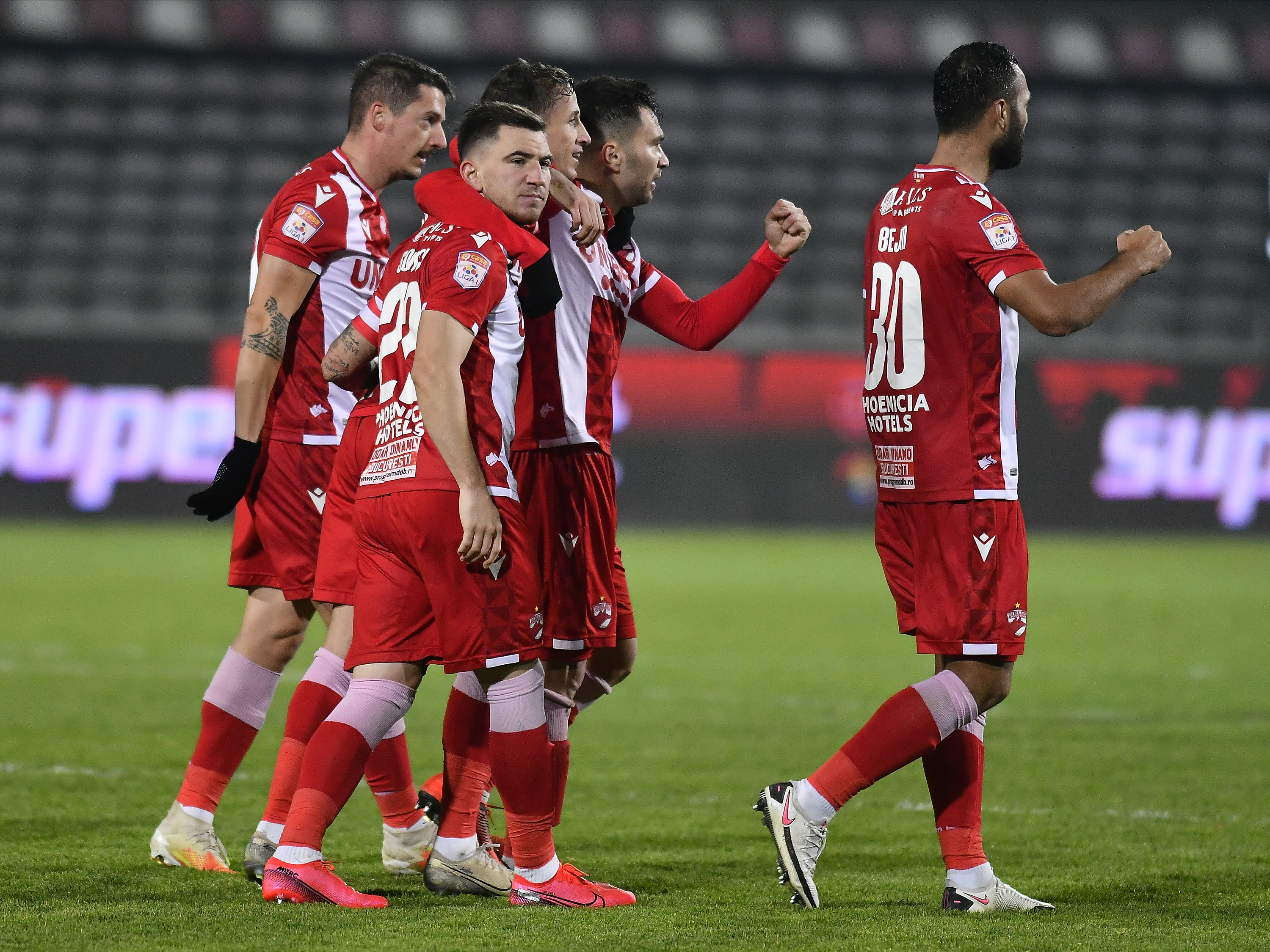Bonetti sau Gane? S-a aflat cine va sta pe bancă la meciul lui Dinamo cu Hermannstadt