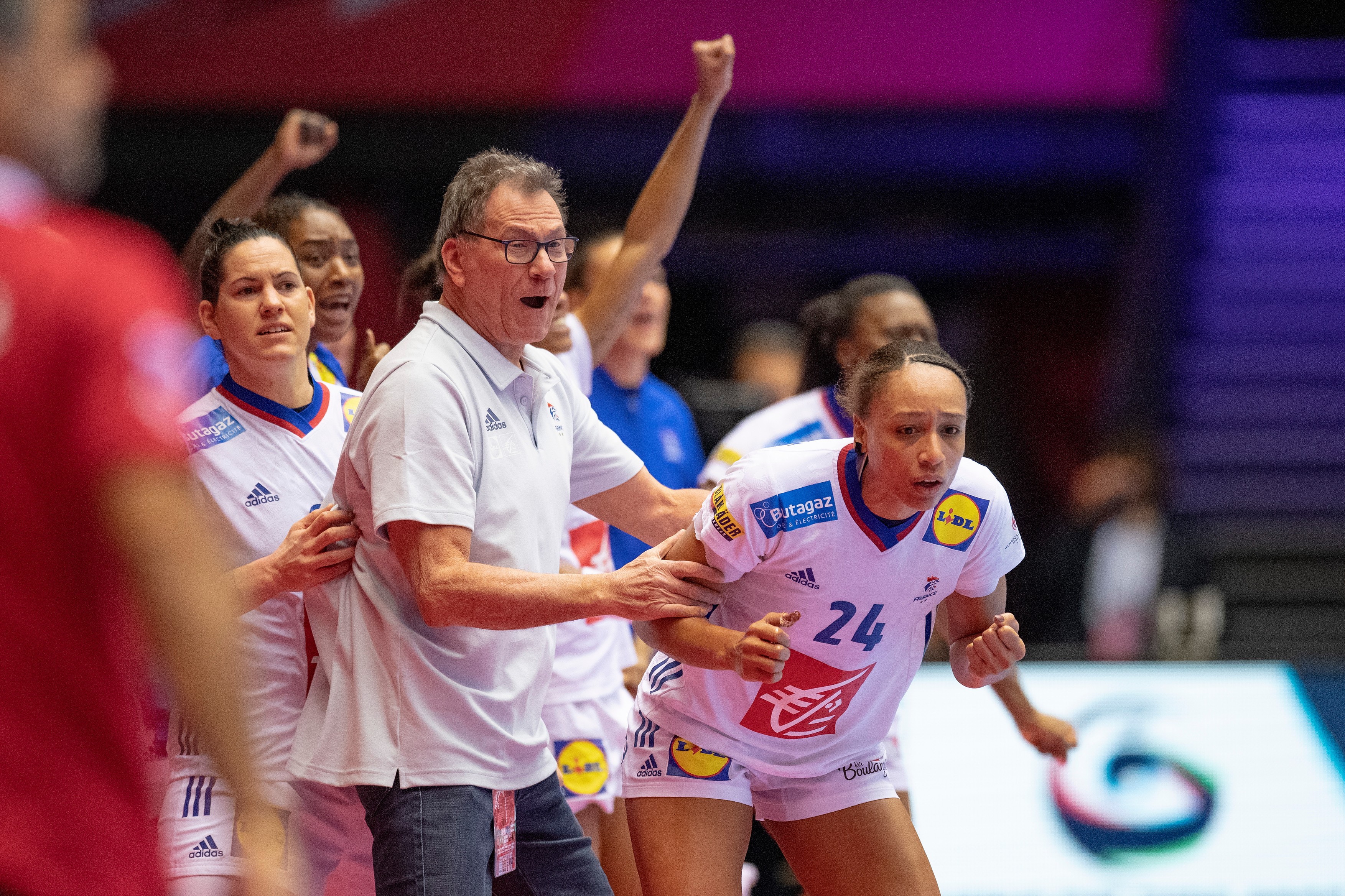 Franța - Rusia 28-28. Final dramatic de partidă și ambele echipe merg cap la cap
