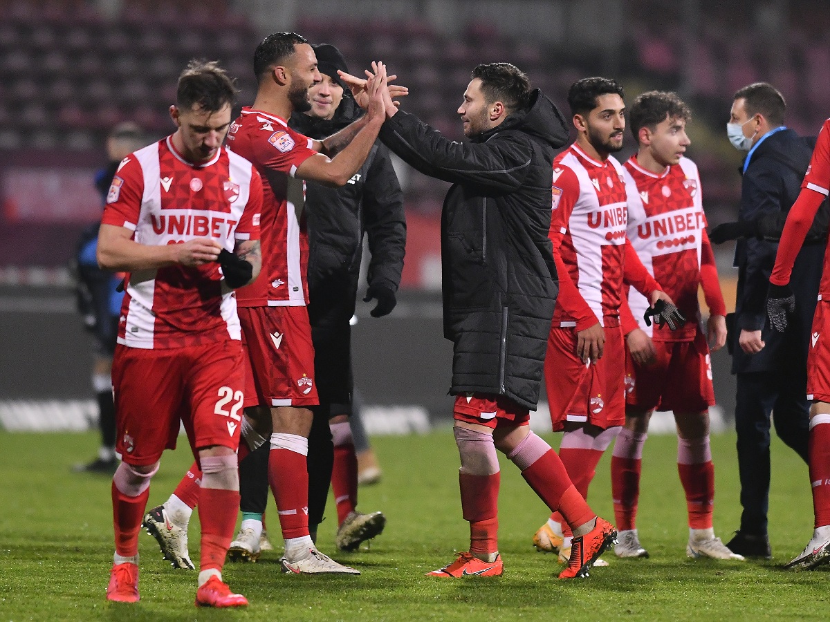 Veste mare primită de jucătorii lui Dinamo, chiar înainte de meciul cu CFR! Câți bani vor vira fanii în conturile clubului