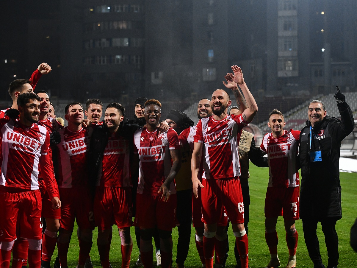 "M-am întâlnit cu reprezentanţii DDB!" Ce antrenor va fi prezent la reunirea lui Dinamo, pe 3 ianuarie