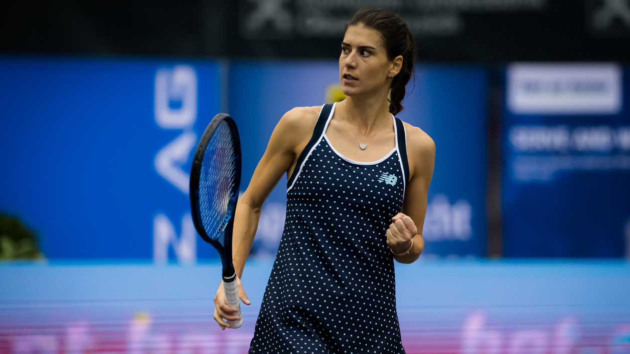 LIVE VIDEO Sorana Cîrstea - Karolina Pliskova, în jurul orei 16:00, la Abu Dhabi. Echilibru în meciurile directe