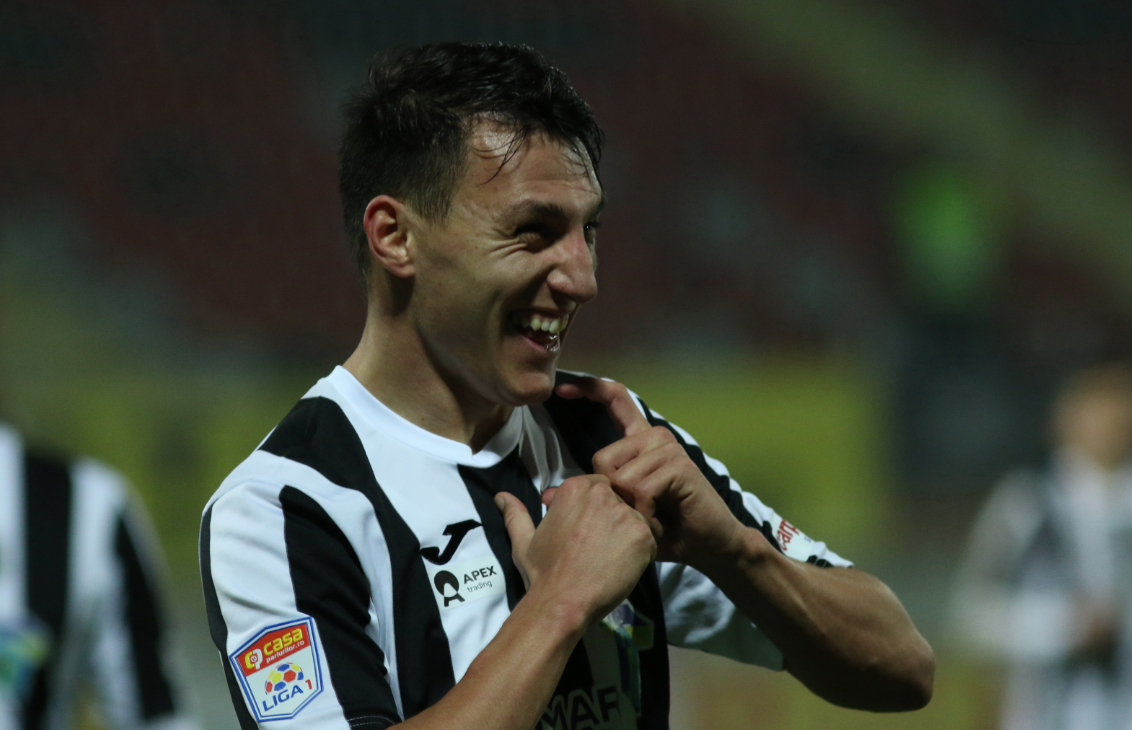 FCSB a rezolvat problema lui Radunovic! Cum se va putea antrena fundașul cu roș-albaștrii chiar din prima zi
