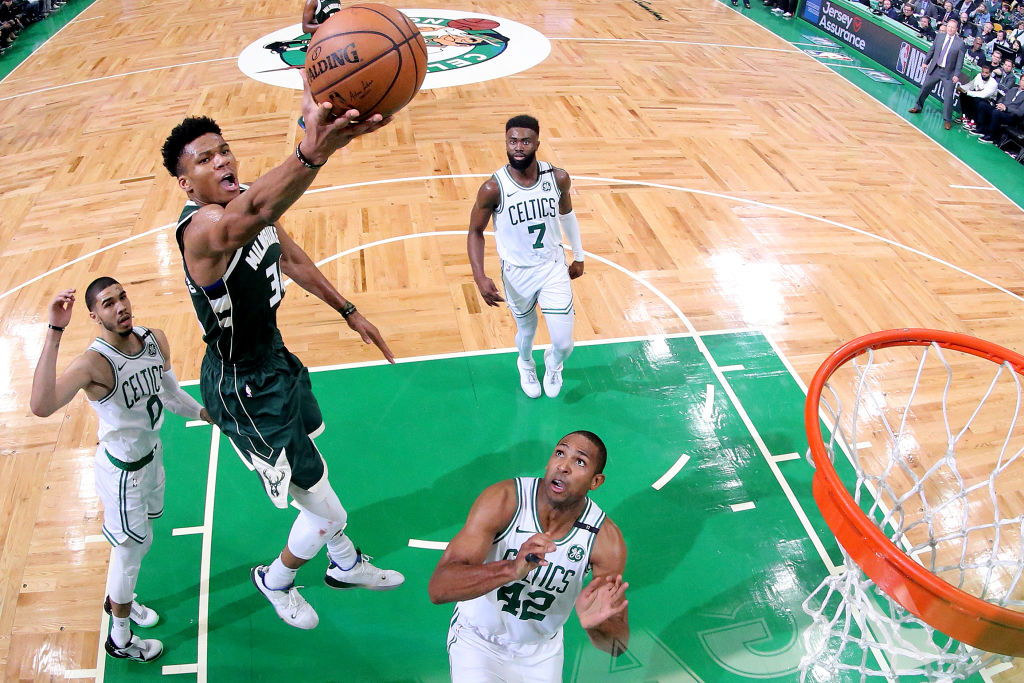 Giannis Antetokounmpo a semnat cel mai mare contract din istoria NBA