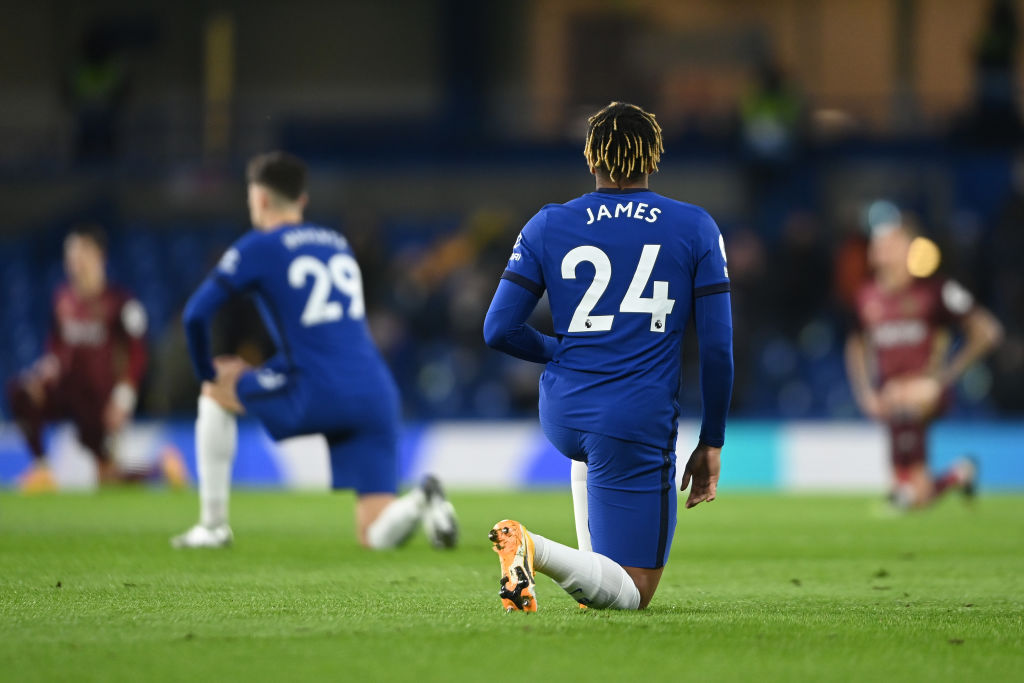 Un fotbalist de la Chelsea a vrut să fie Moș Crăciun, dar hoții i-au spart mașina cu cadouri