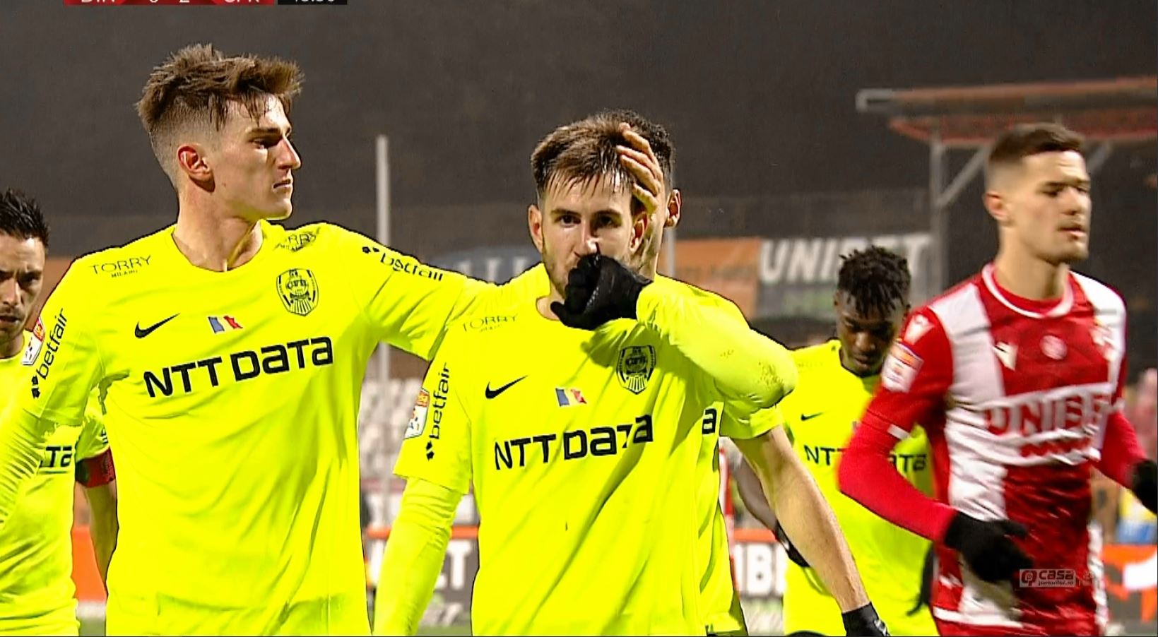 Dinamo - CFR Cluj 0-2. Campioana are trei victorii din 3 meciuri cu Edi Iordănescu antrenor. "Câinii", ocazii uriașe