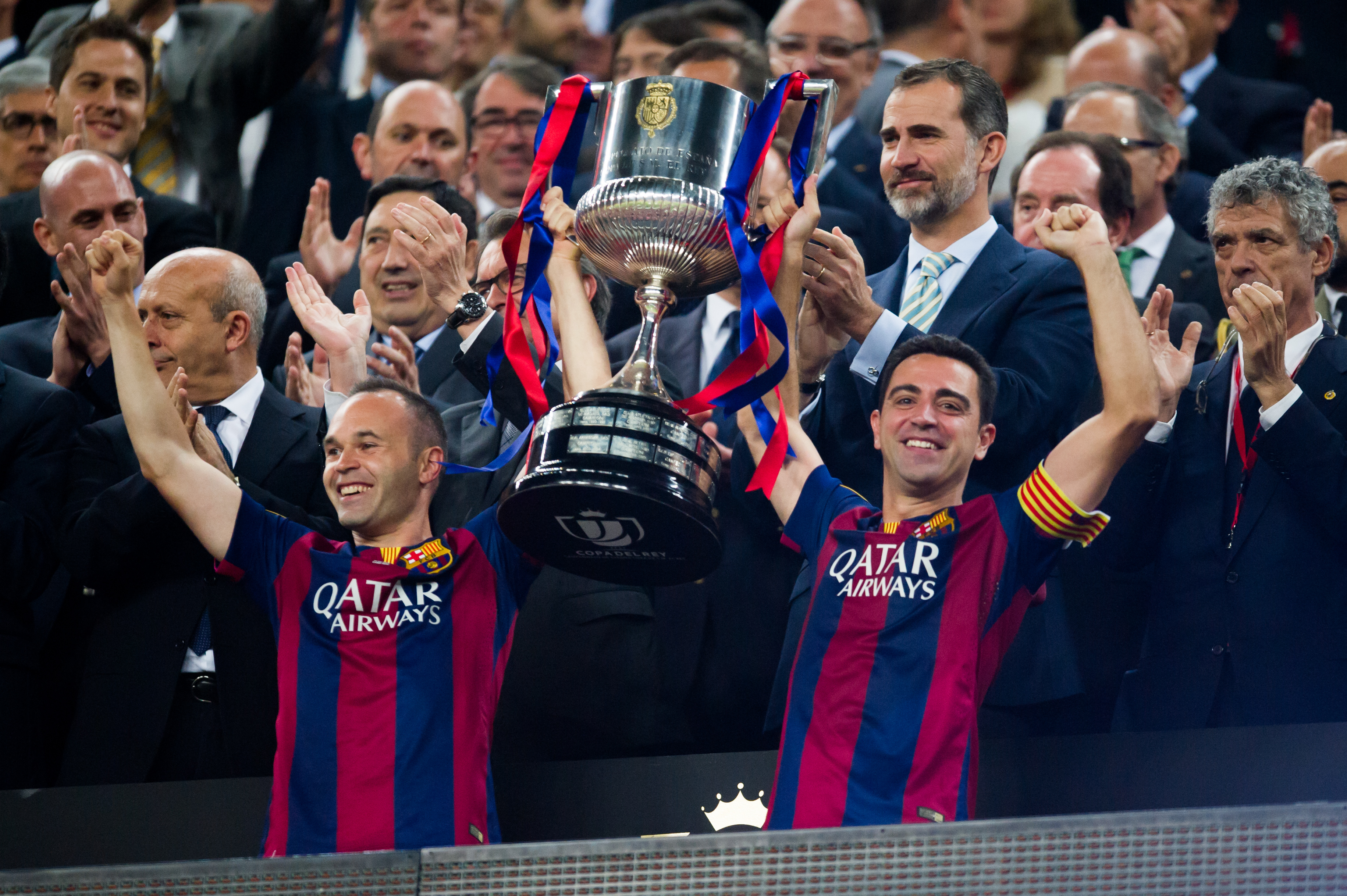 Iniesta îl dă de gol pe Xavi: ”Drumul său se va intersecta din nou cu Barcelona”