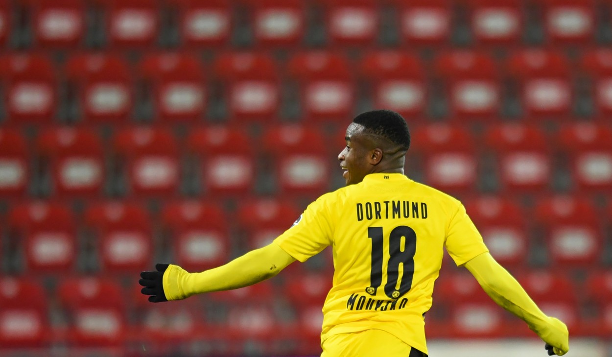 Youssoufa Moukoko scrie istorie în Bundesliga! Atacantul a devenit cel mai tânăr marcator din istoria competiției