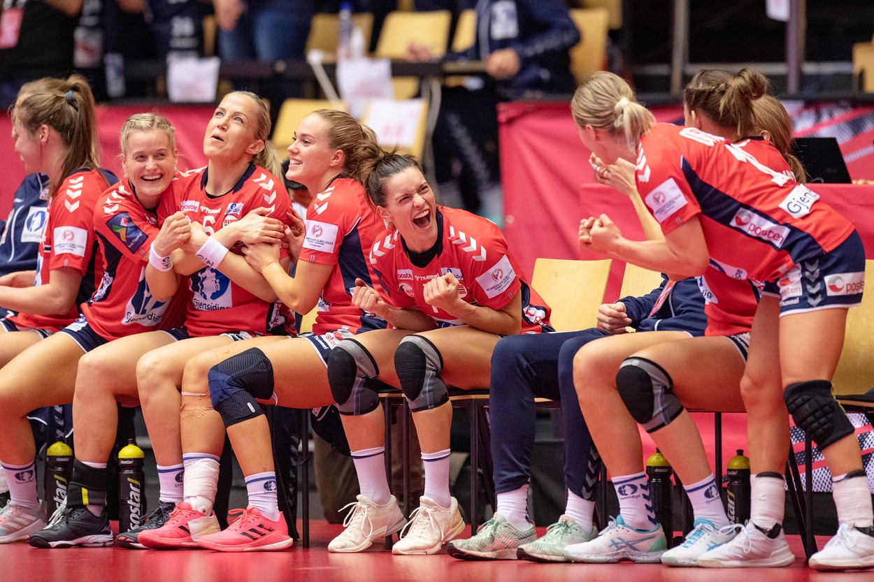 Campionatul European de Handbal din Danemarca. Franța - Norvegia, finala competiției. Programul ultimei zile