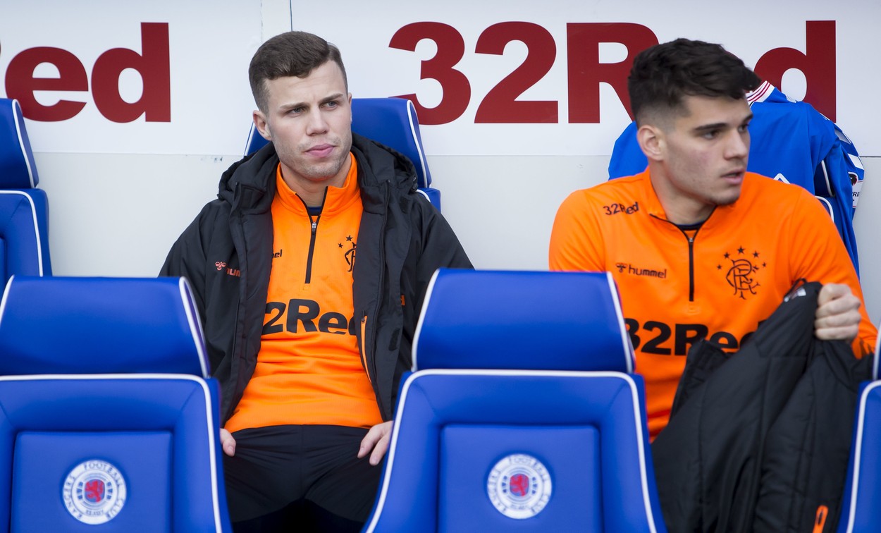 Ianis Hagi, lăsat din nou pe banca de rezerve de Steven Gerrard! Cifrele mijlocașului român din acest sezon