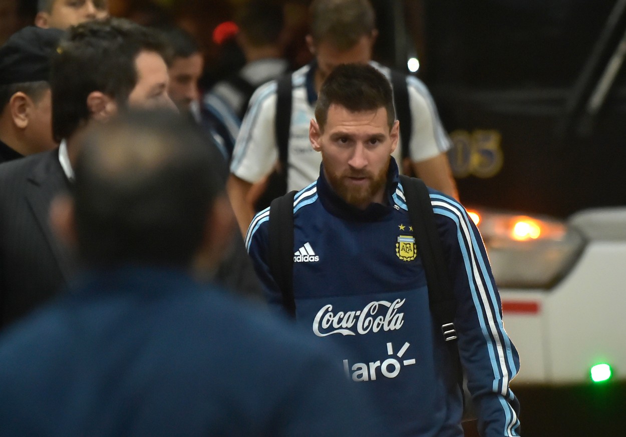 De ce s-a panicat Leo Messi într-un hotel din București și cum a fost băgat într-un lift de marfă de ”băieții de la BGS”
