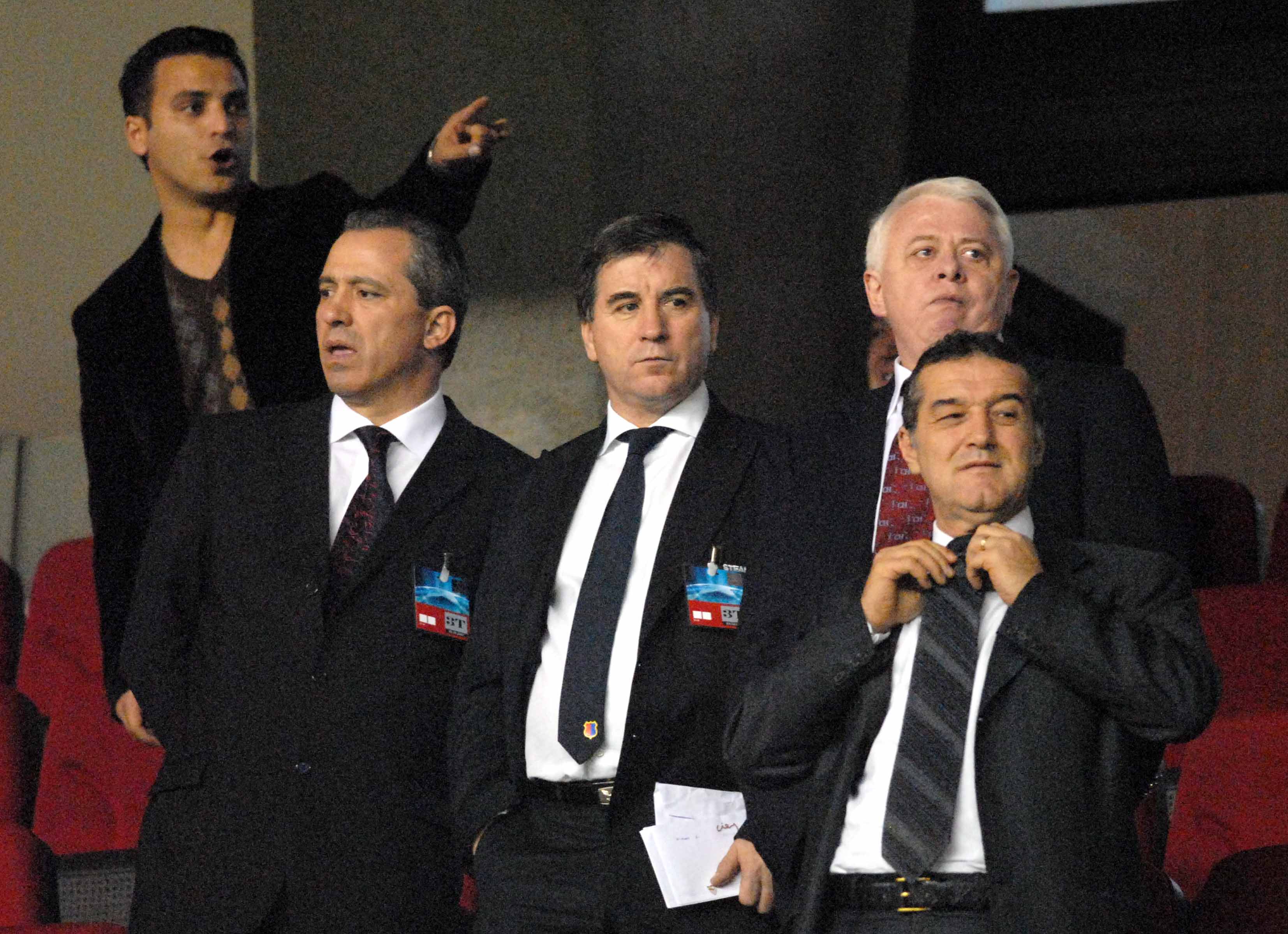 Ziua în care Gigi Becali a scos 200.000 de dolari ca să-i parieze pe Steaua în Spania: ”Ia punga asta!” Ce a făcut la pauză