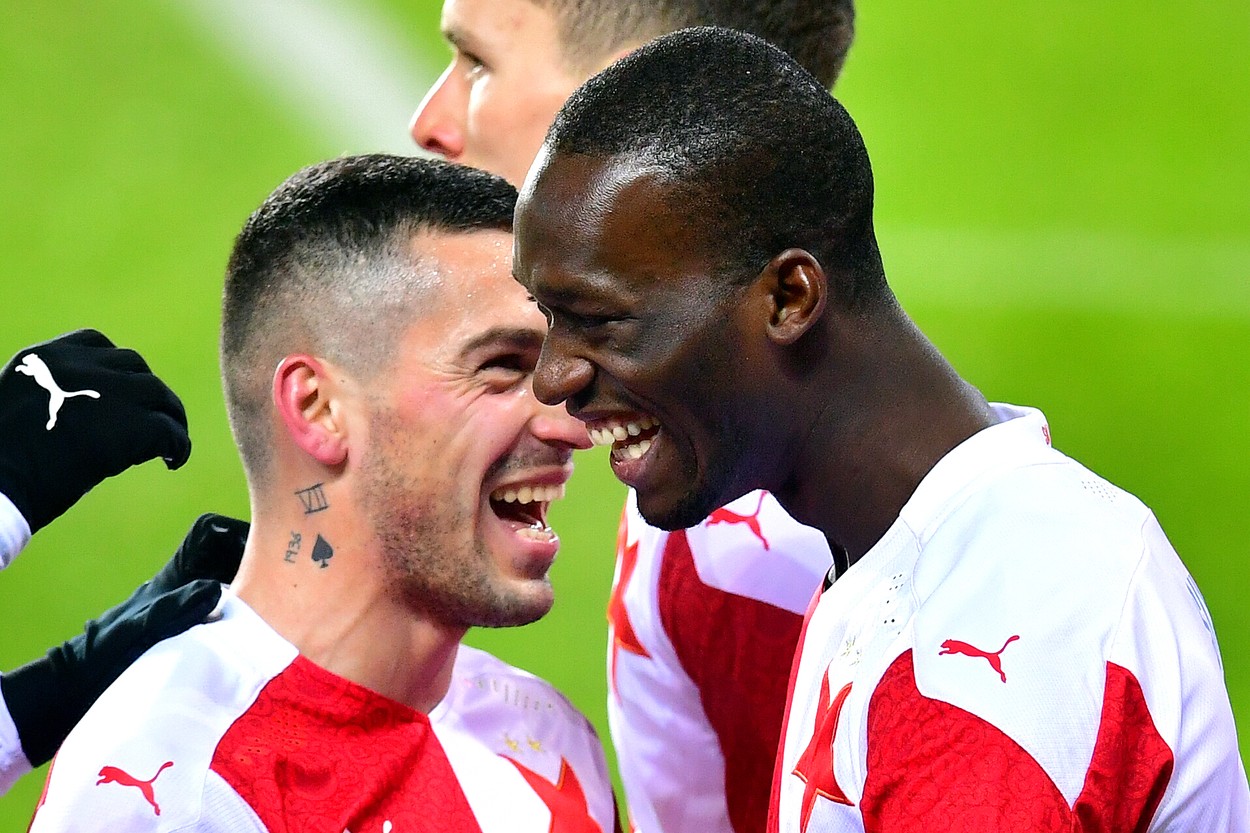Assist genial al lui Nicolae Stanciu! Slavia Praga va încheia anul în fotoliul de lider al Cehiei