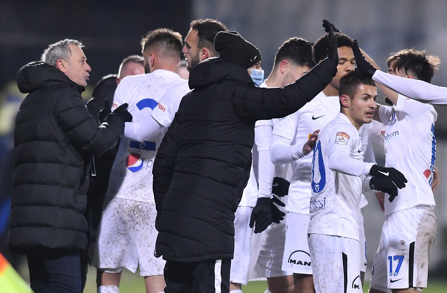 Viitorul a anunţat când va avea loc reunirea! Cât de scurtă este vacanţa elevilor lui Mircea Rednic