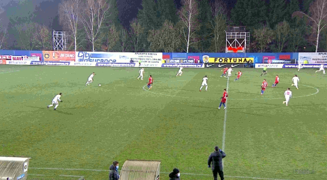 Imagini inedite cu vedetele FCSB-ului, obligate să joace contra lui Sepsi pe un stadion cu 2.000 de locuri