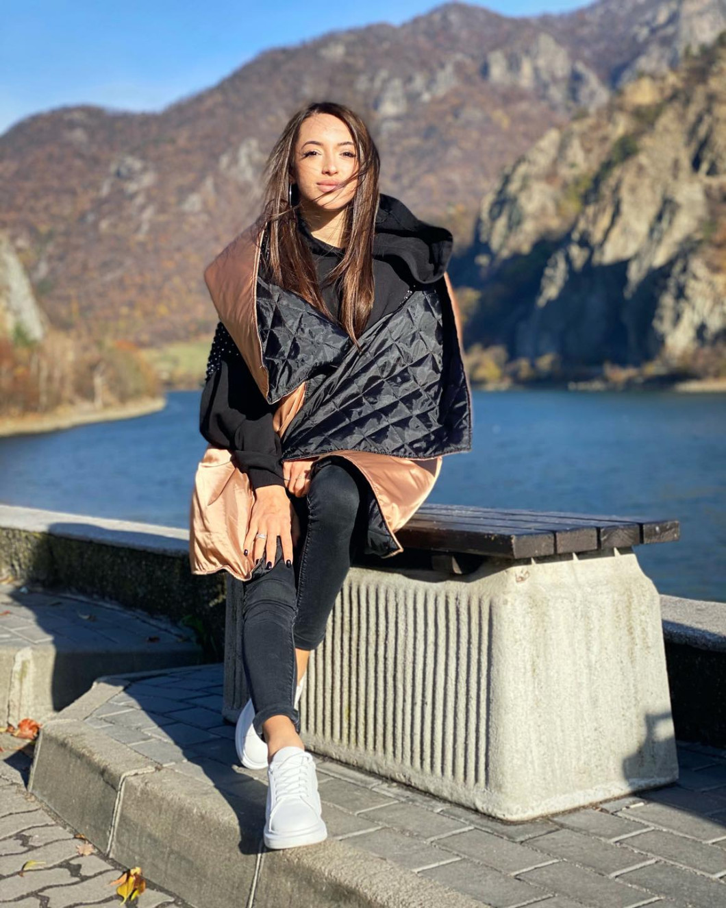 larisa 8
