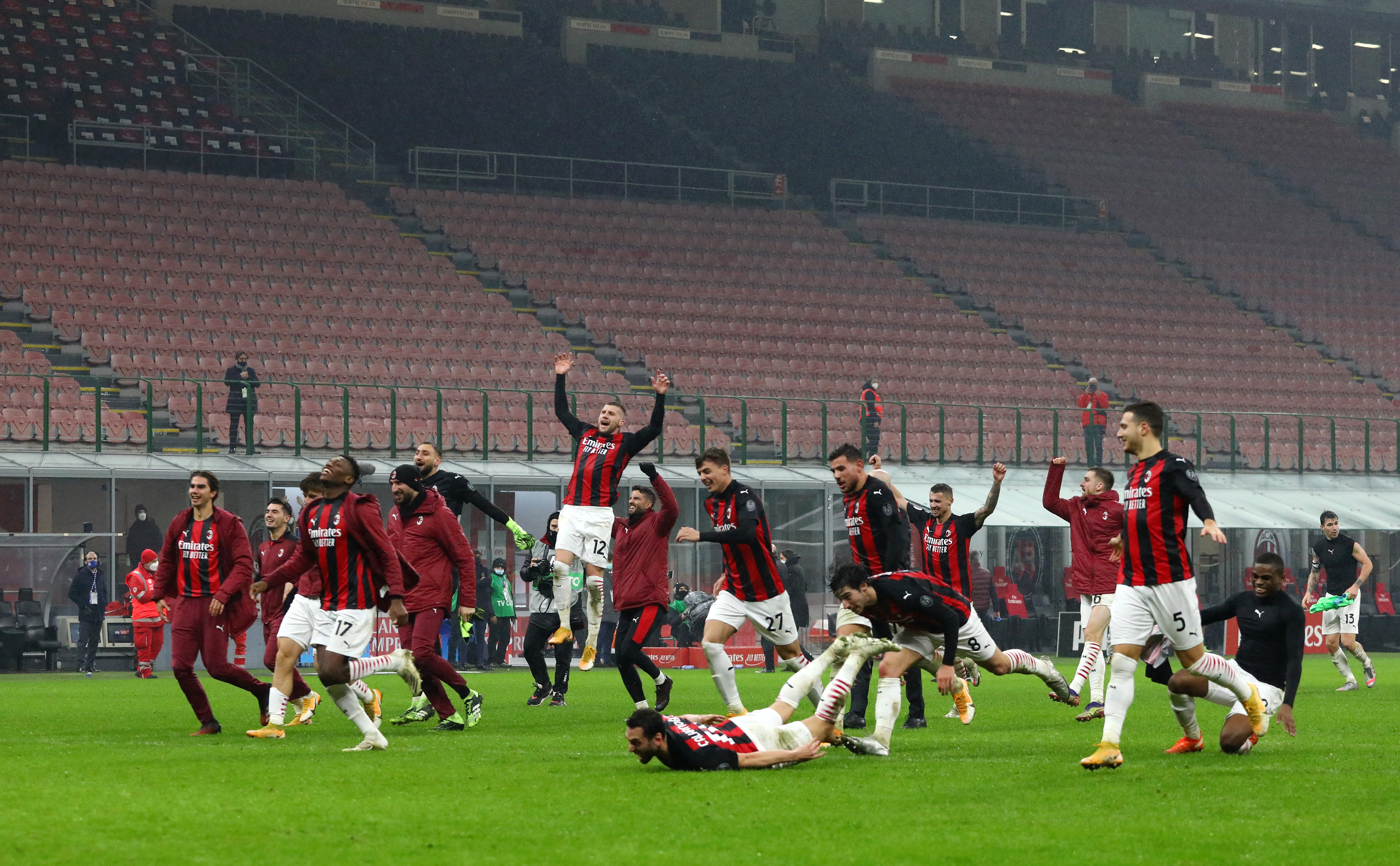 Milan - Lazio 3-2. "Diavolii" au câștigat în minutul 90+2 și termină anul pe primul loc