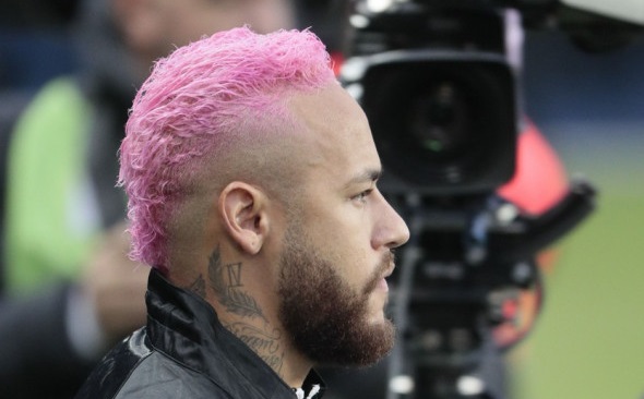 Avocatul lui Neymar a ieşit în faţa presei după mega-petrecerea care a indignat întreaga Brazilie