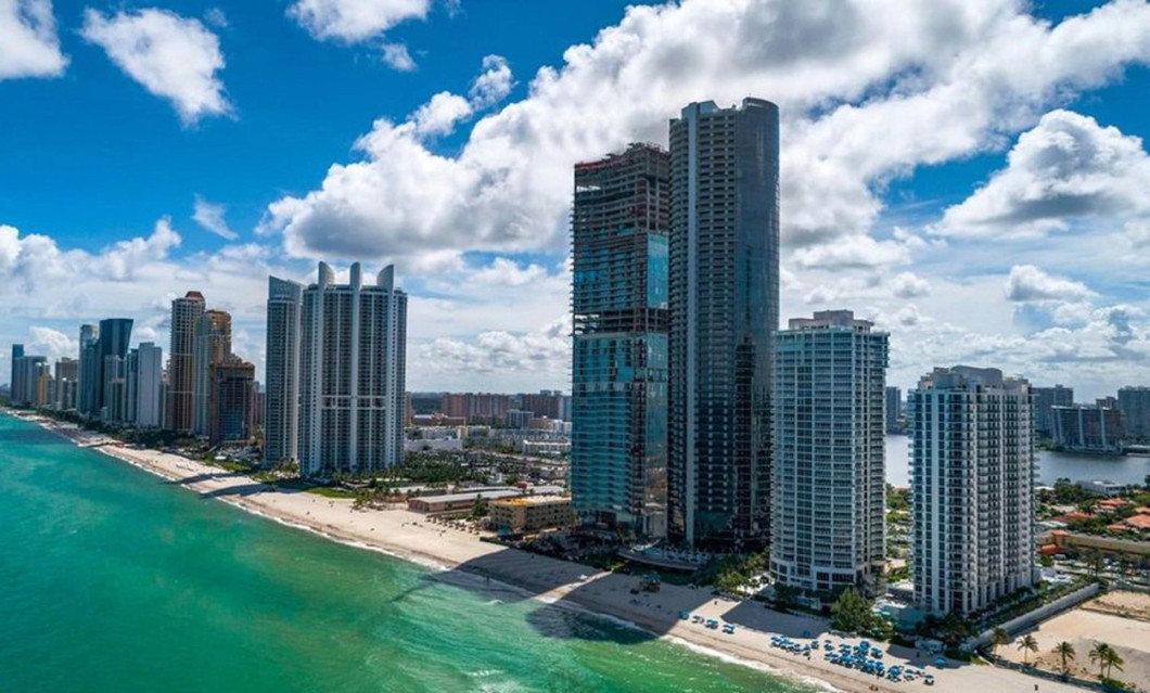 Lionel Messi has just bought an apartment at the Porsche Design Tower in Miami, Florida for $5 million.