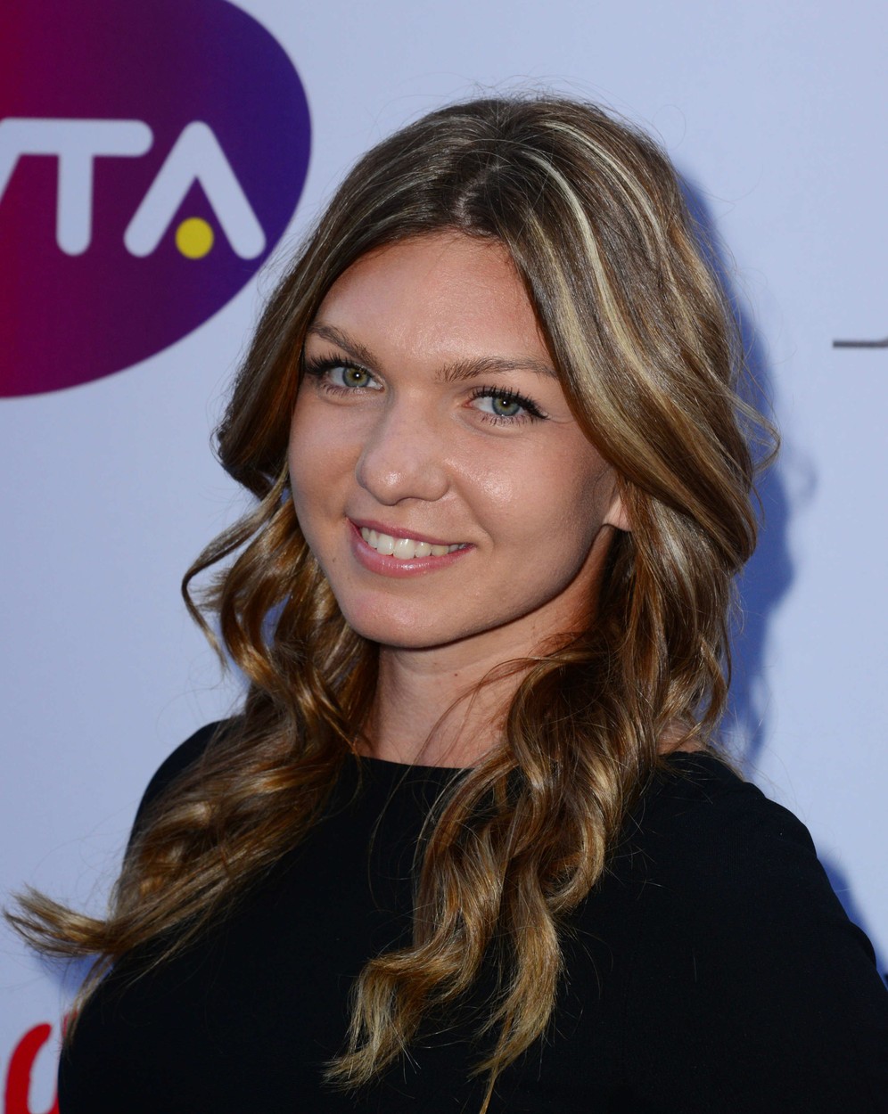 Simona Halep s-a umplut de bani! La un pas de a pătrunde într-un top istoric