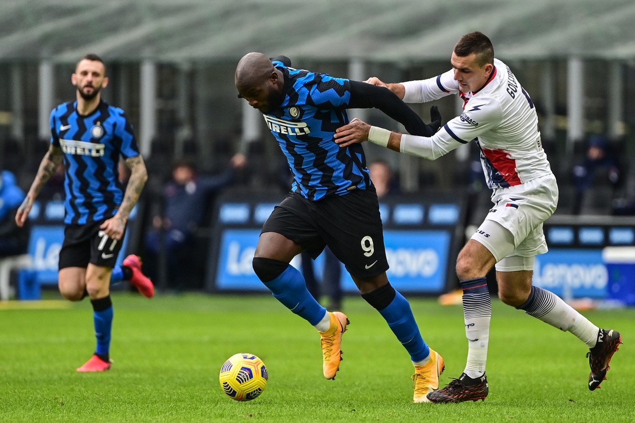 Serie A, etapa 15 | Șapte meciuri se joacă ACUM! Chiricheș, Marin și Radu, titulari. Mihăilă, rezervă
