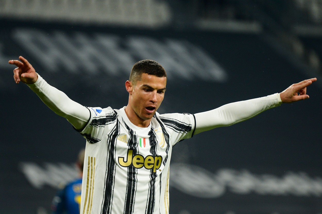 Cristiano Ronaldo l-a depăşit pe Pele şi a devenit al doilea cel mai bun marcator din istoria fotbalului