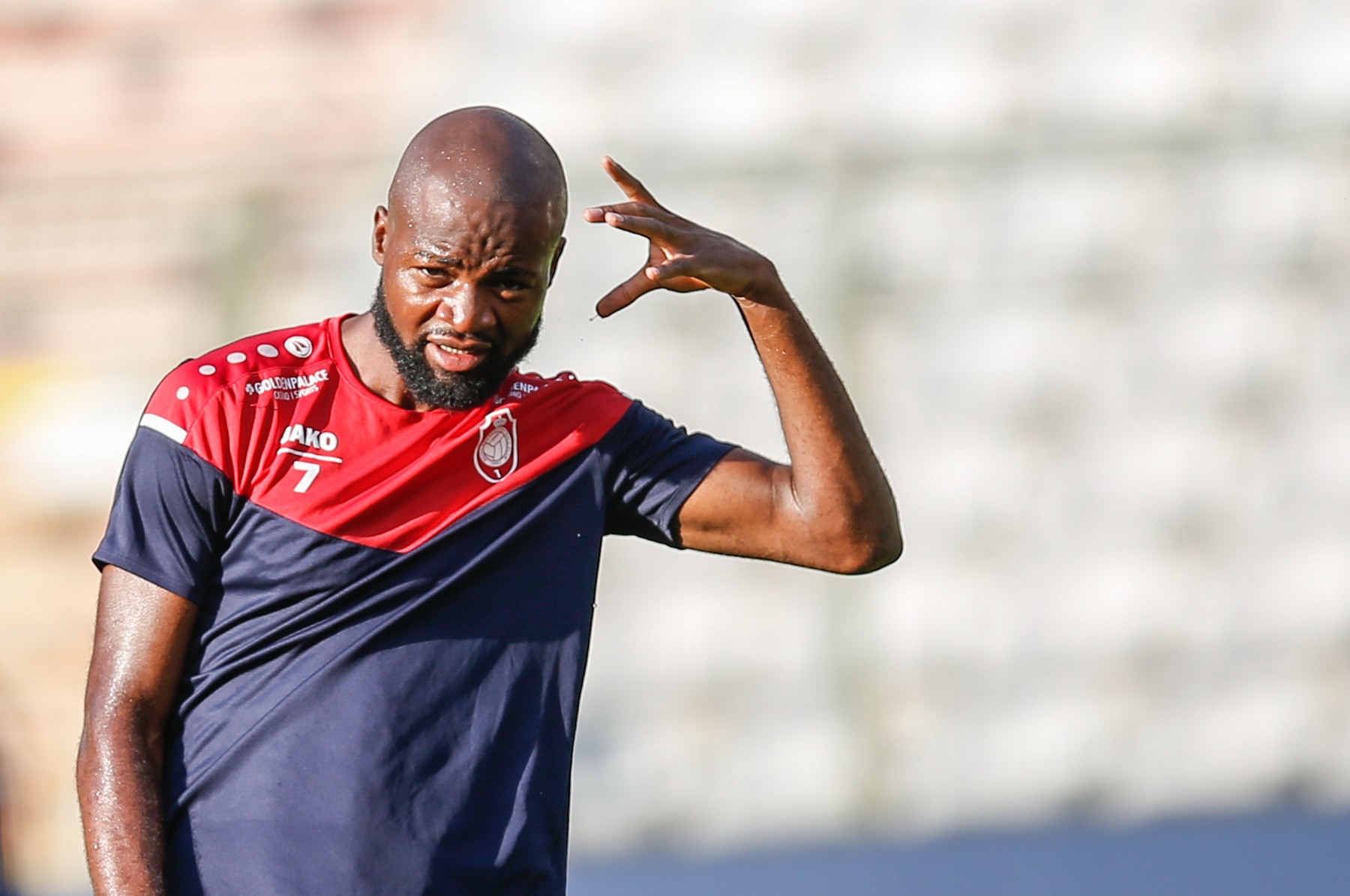 Fotbalistul despre care Boloni spunea că ”are probleme psihice” a lovit din nou! Cum a apărut la reunirea lui Antwerp