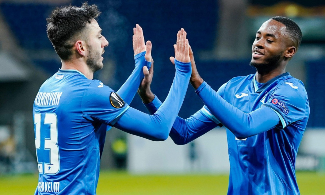 Sinsheim, Germany. 05th Nov, 2020. Football: Europa League, TSG 1899 Hoffenheim - Slovan Liberec, Group stage, Group L, Matchday 3, PreZero Arena. Hoffenheim's goal scorer Sargis Adamyan (l) cheers with Hoffenheim's Melayro Bogarde for the goal of 4-0. Cr