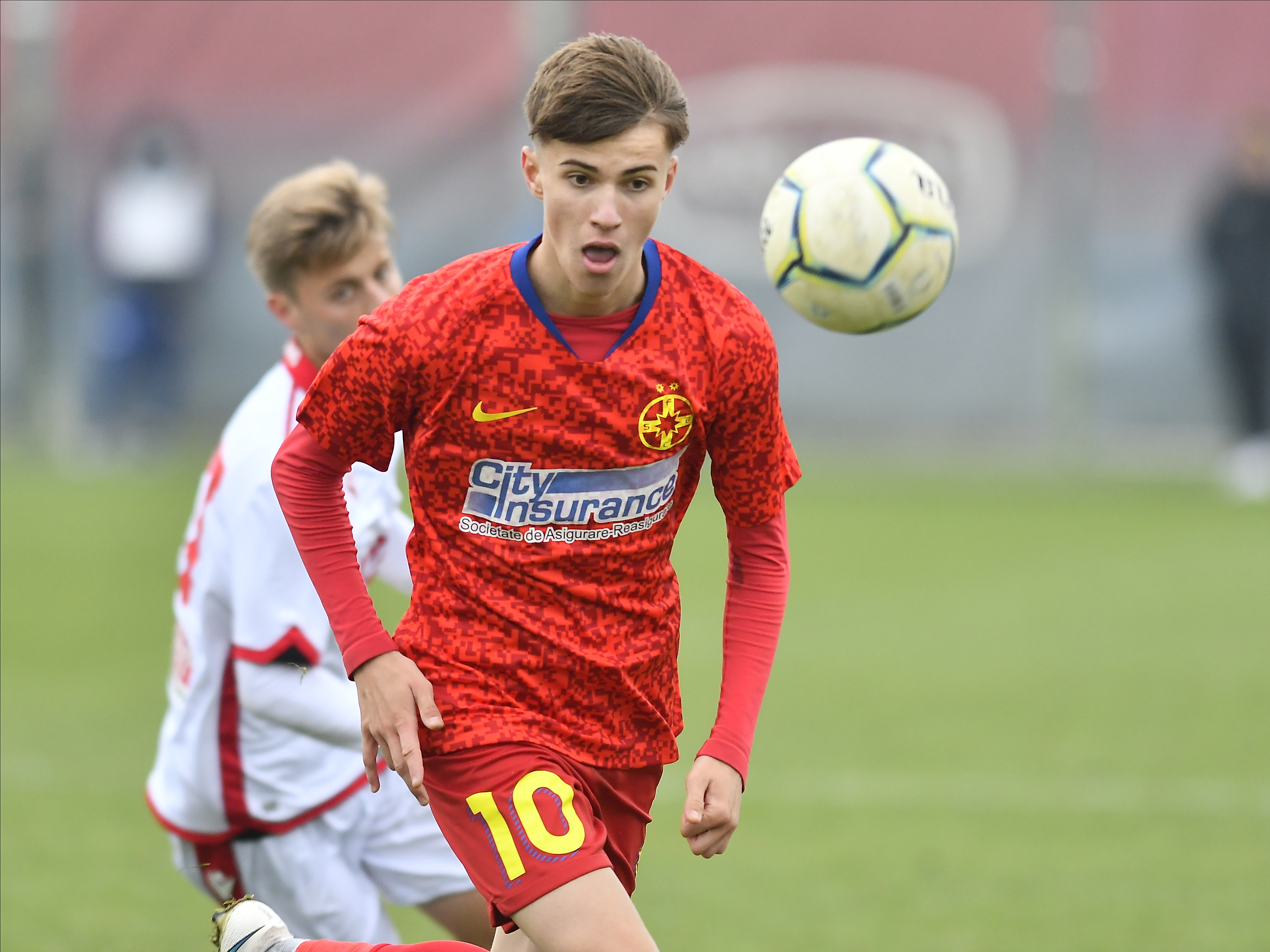 ”Aș prefera să fie vechiul, nu noul Hagi!” De ce Octavian Popescu nu ar fi titular la FCSB