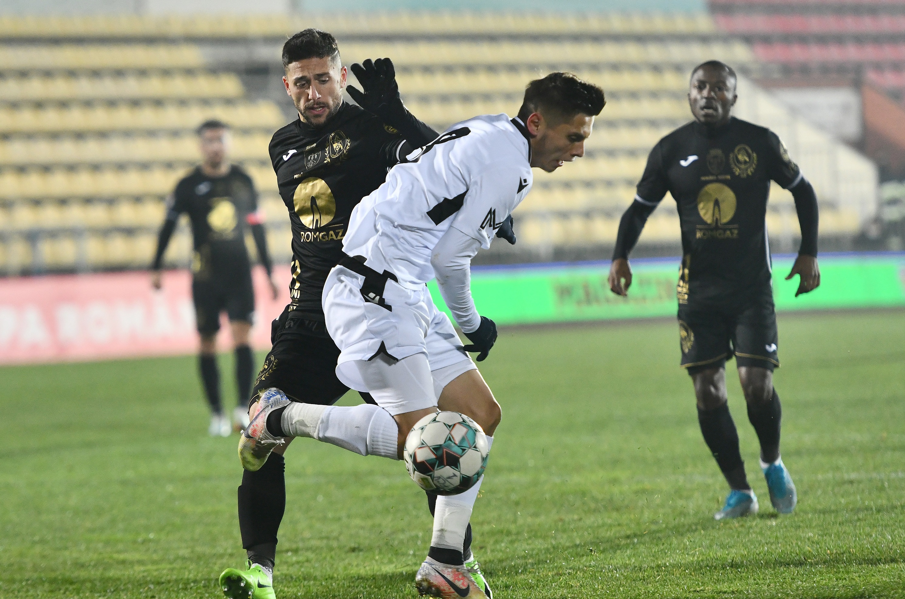 LIVE VIDEO Gaz Metan Mediaș - FC Voluntari, 17:00, Digi Sport 1. Bogdan Andone debutează pe banca ilfovenilor