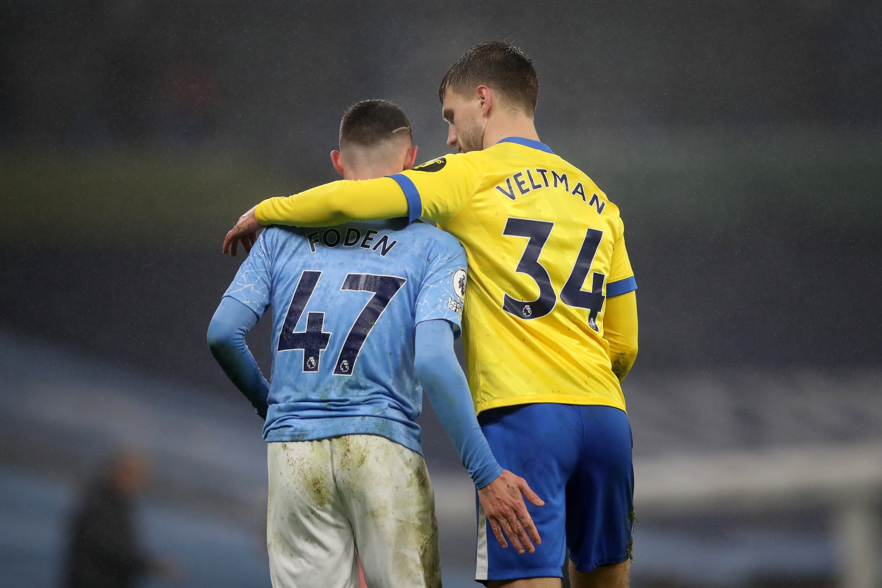 Man. City a ajuns la 15 meciuri la rând fără înfrângere şi este la 4 puncte de Man. United
