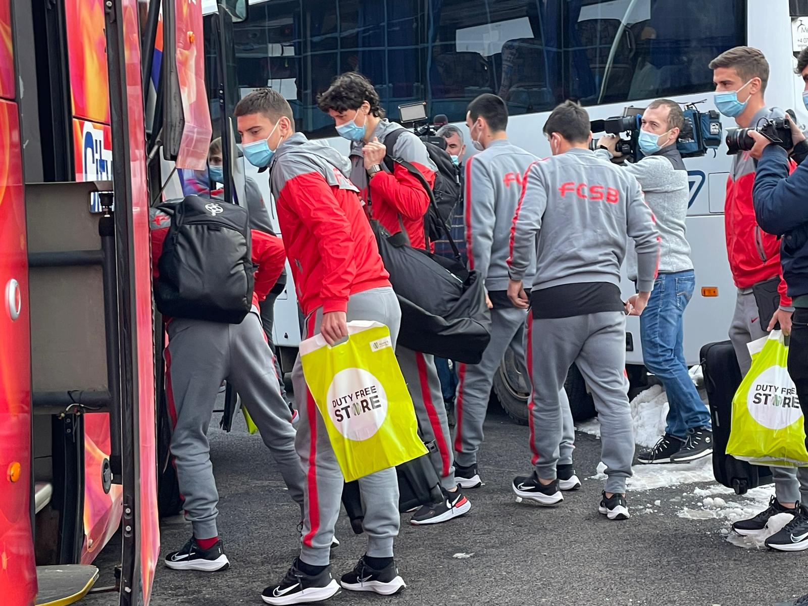 FCSB - Astra se joacă! Reacția LPF, după întoarcerea bucureștenilor din Turcia