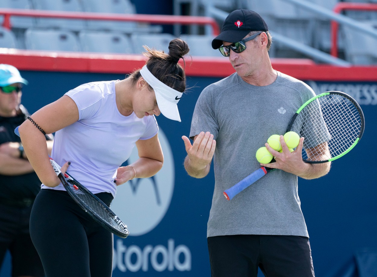 Cine e antrenorul "responsabil" pentru izolarea a 23 de jucători la Australian Open