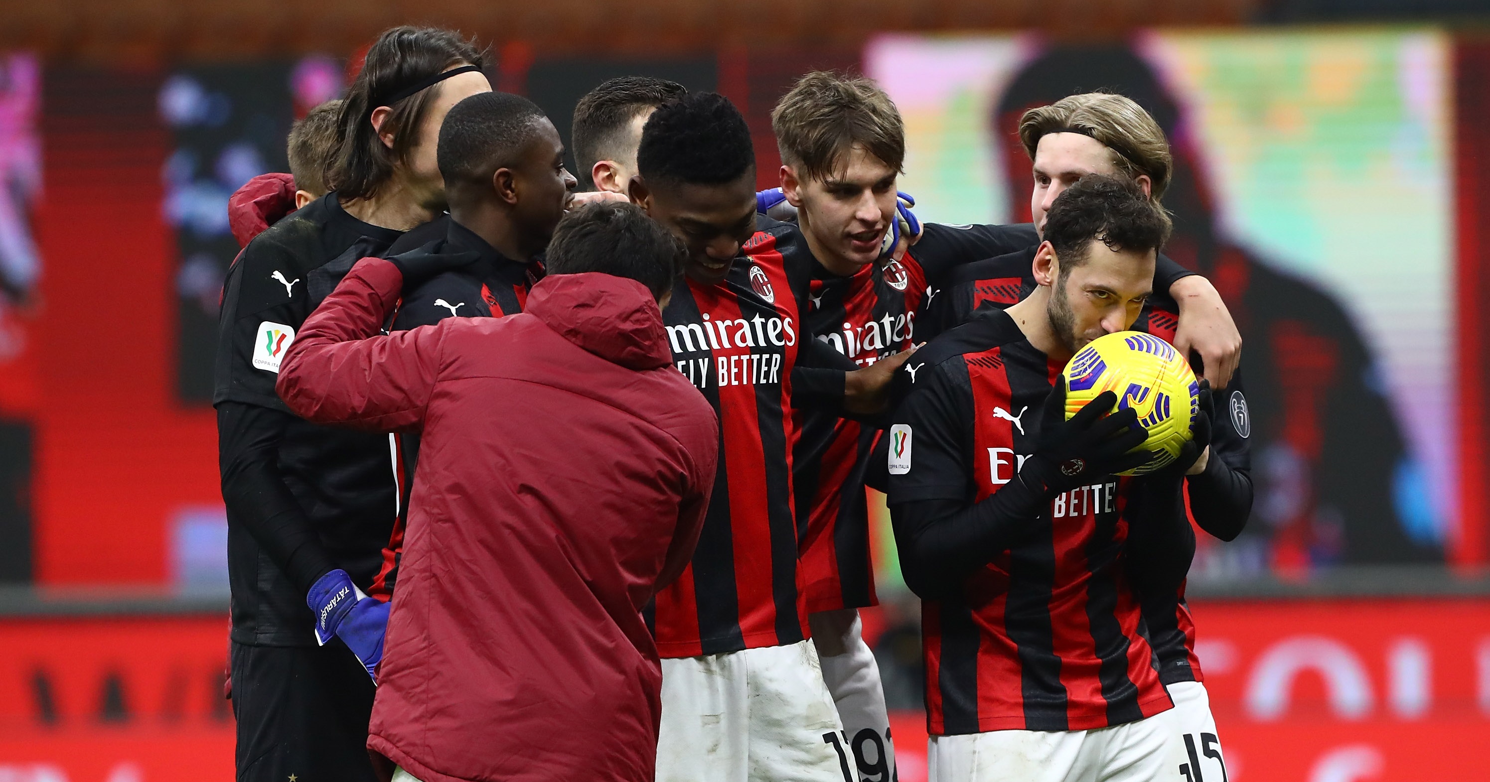 AC Milan pregătește două transferuri de titlu! Clubul este aproape să aducă un fost câștigător de Liga Campionilor