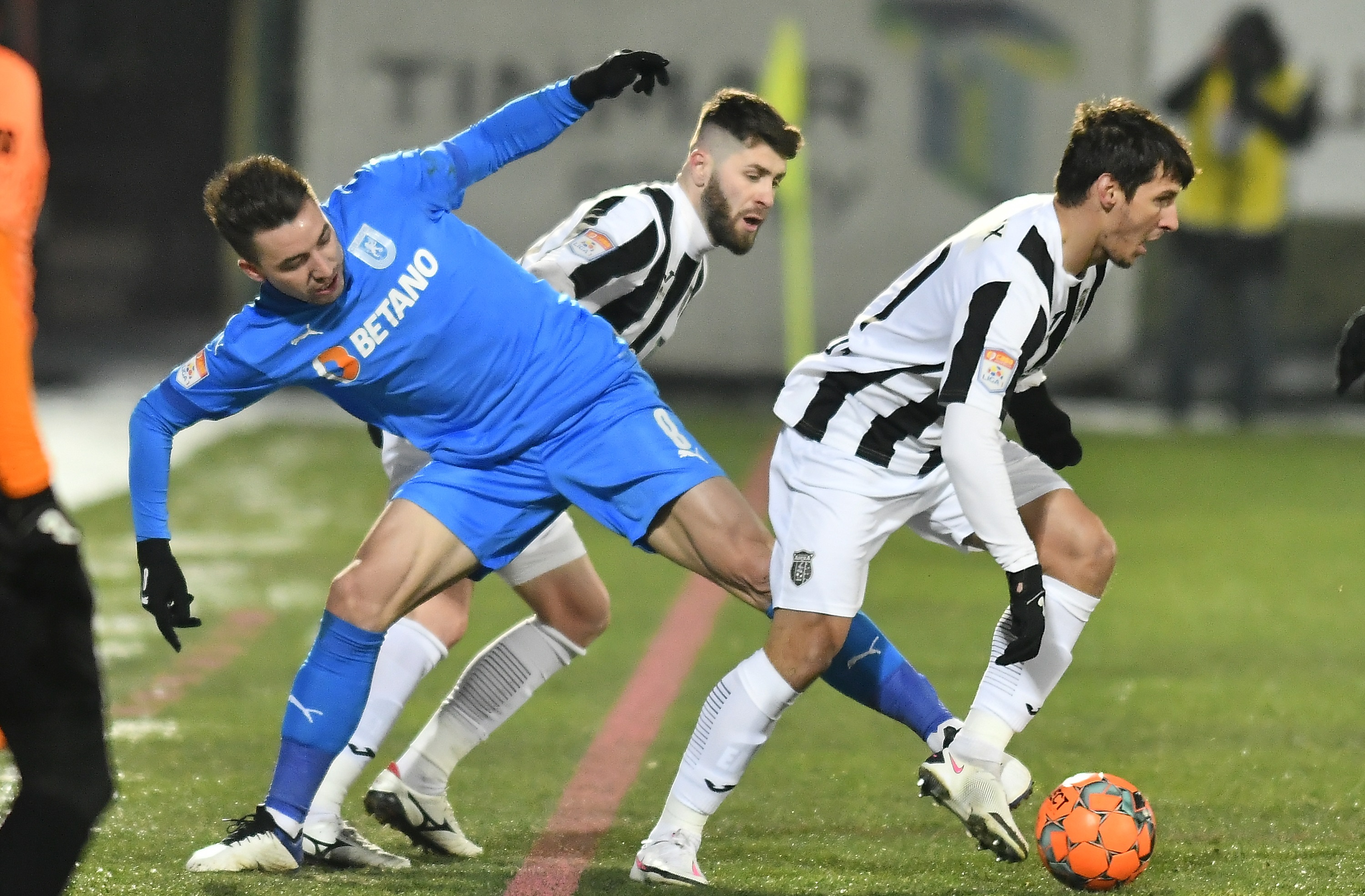 Jucătorii Astrei au răbufnit după meciul cu Craiova: "E la fel ca la Dinamo! Am așteptat banii, n-au mai venit"
