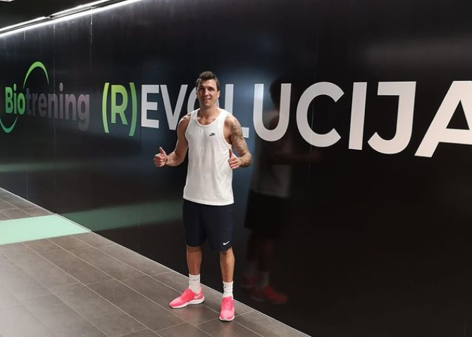 Mario Mandzukic a ajuns la Milano pentru vizita medicală! Croatul revine în Italia la un an de la despărțirea de Juventus