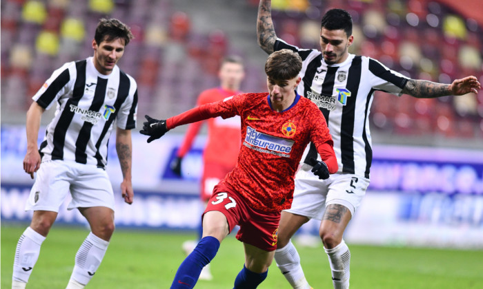 Octavian Popescu, în meciul FCSB - Astra 3-0 / Foto: Sport Pictures