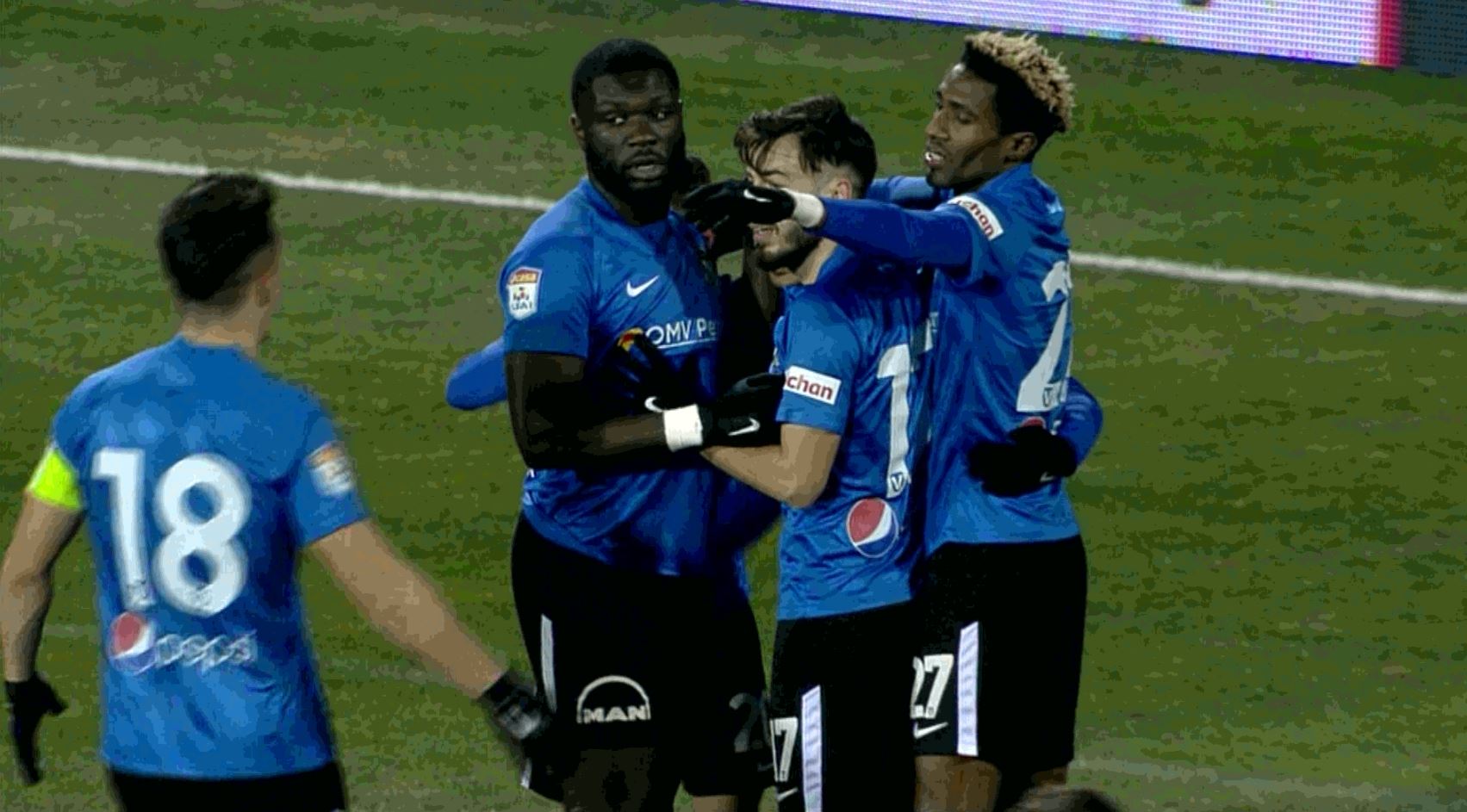 Viitorul - FCSB 1-0, ACUM, pe Digi Sport 1. Gazdele deschid scorul din penalty, după ce oaspeții ceruseră și ei unul