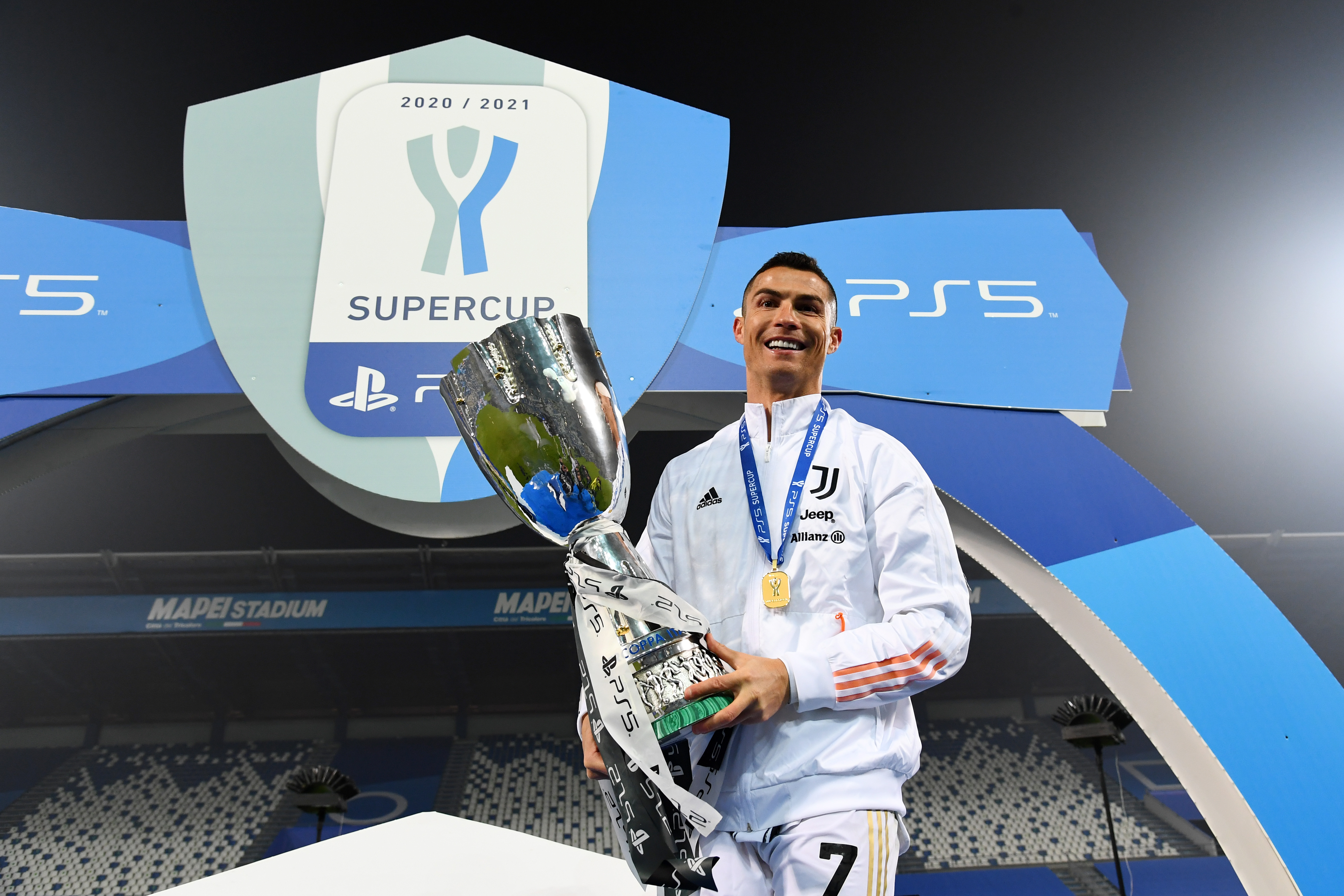Cristiano Ronaldo, desemnat cel mai valoros jucător european al deceniului 2011-2020