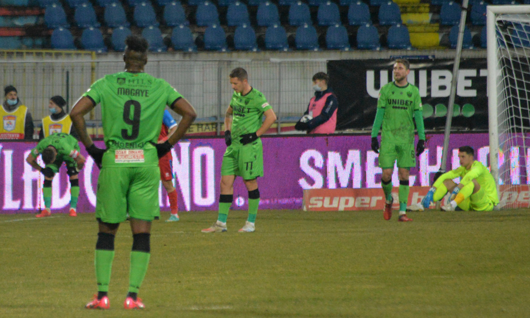 Fotbaliștii lui Dinamo, în meciul cu FC Botoșani / Foto: Sport Pictures